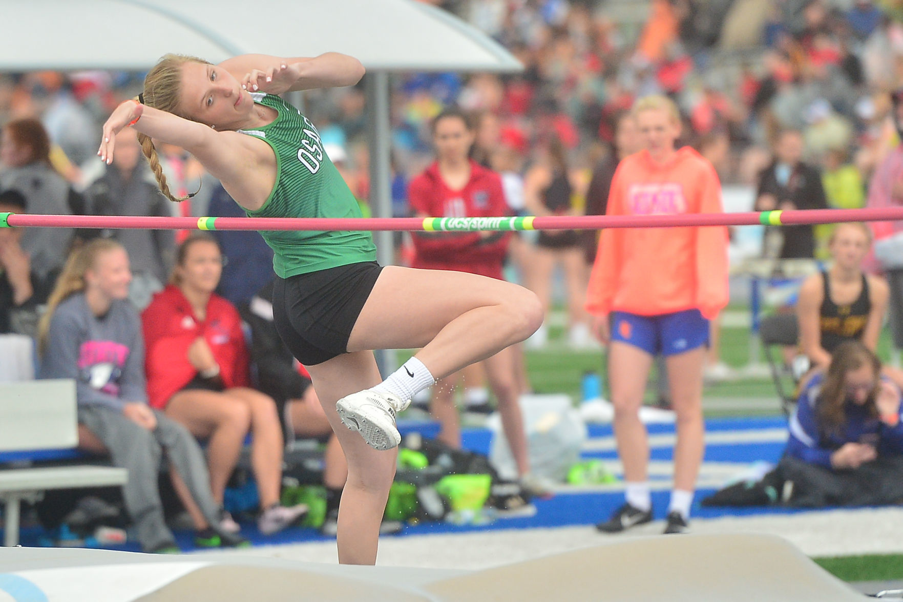 State Track Fri 19